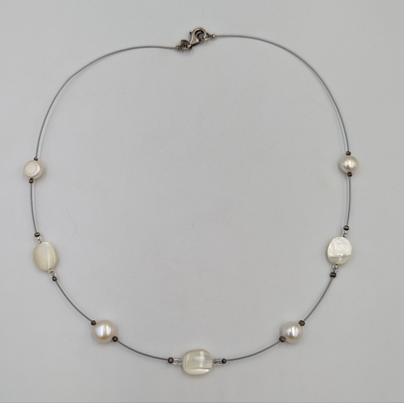 Silpada 925 mother of Pearl Freshwater Pearl floating necklace Guc - Picture 7 of 11